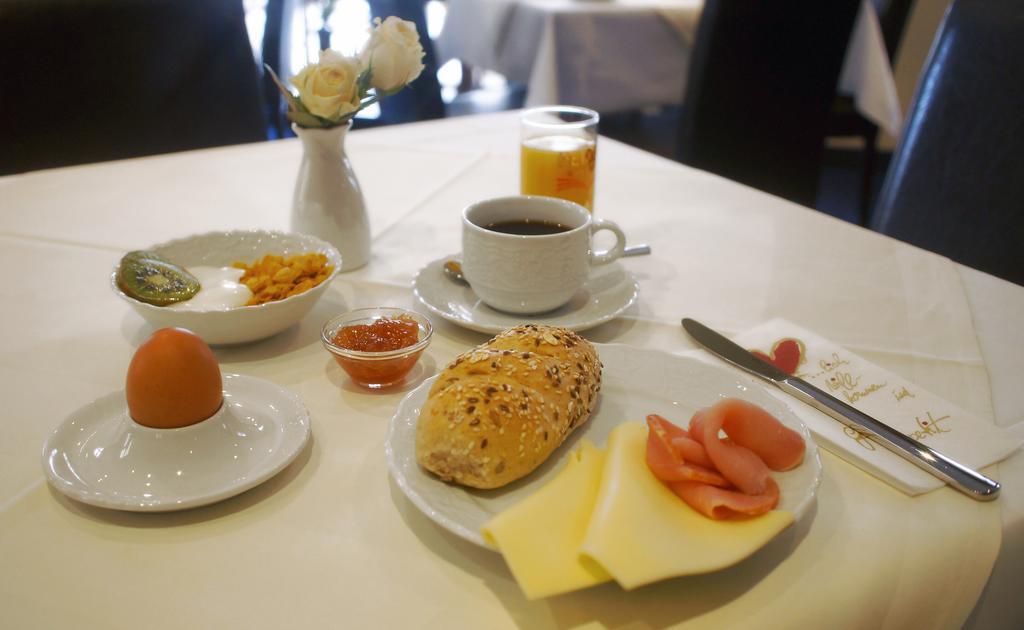 פרייברג Hotel Am Obermarkt מראה חיצוני תמונה