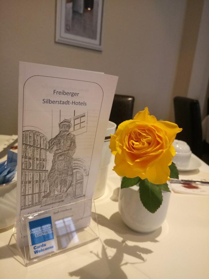 פרייברג Hotel Am Obermarkt מראה חיצוני תמונה